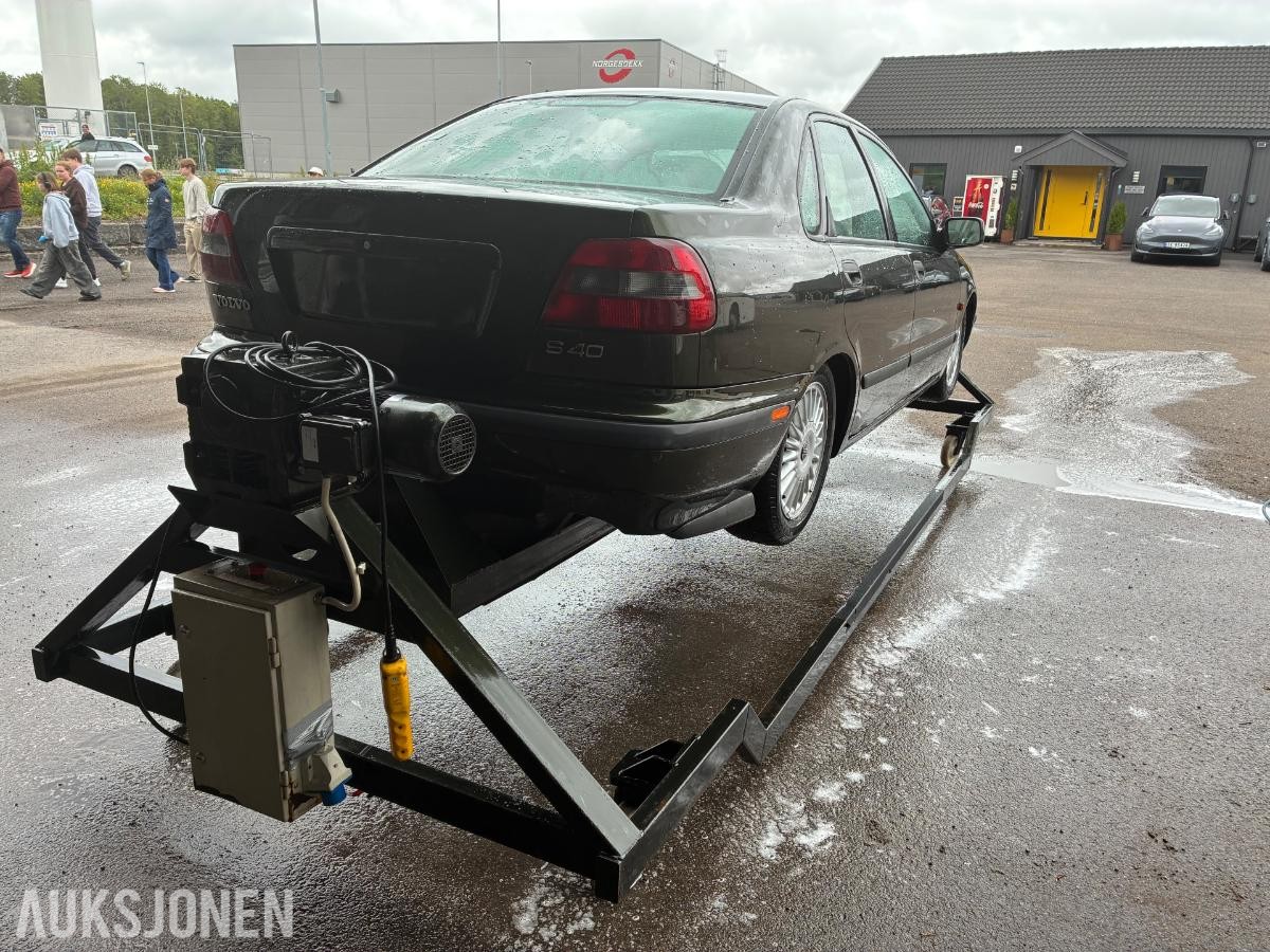 Volvo S 40 - Veltepetter Velt - belte - demonstrasjon