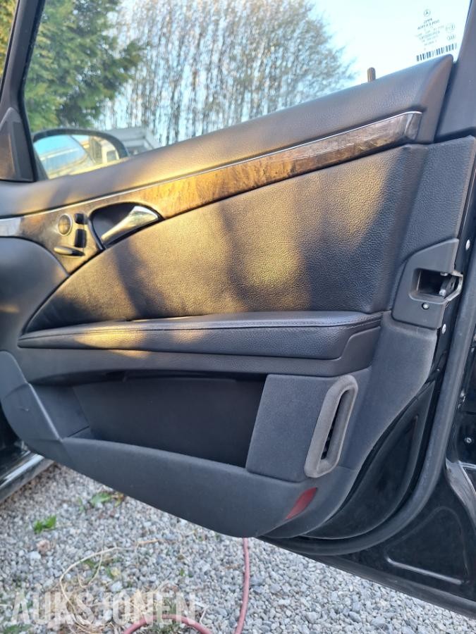 2003 Mercedes-Benz E-Klasse, E 500 5.0-306, 201320km