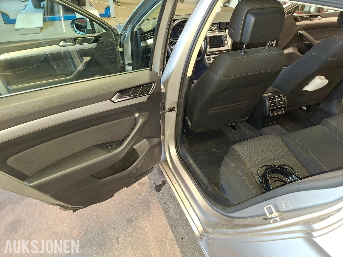 2017 Volkswagen Passat 1.6 Diesel 120hk Cruisekontroll, Hengerfeste, S+V Dekk
