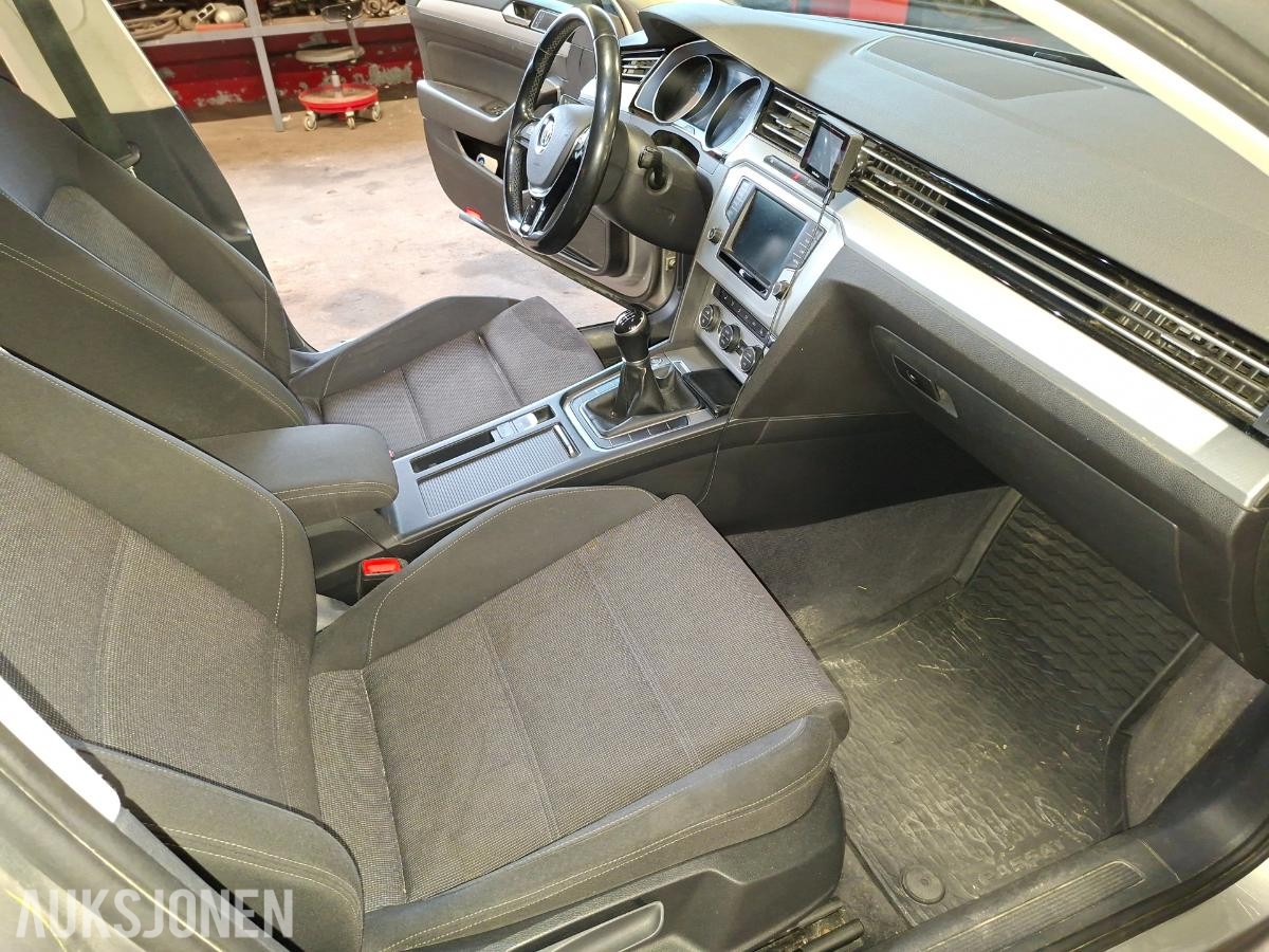 2017 Volkswagen Passat 1.6 Diesel 120hk Cruisekontroll, Hengerfeste, S+V Dekk