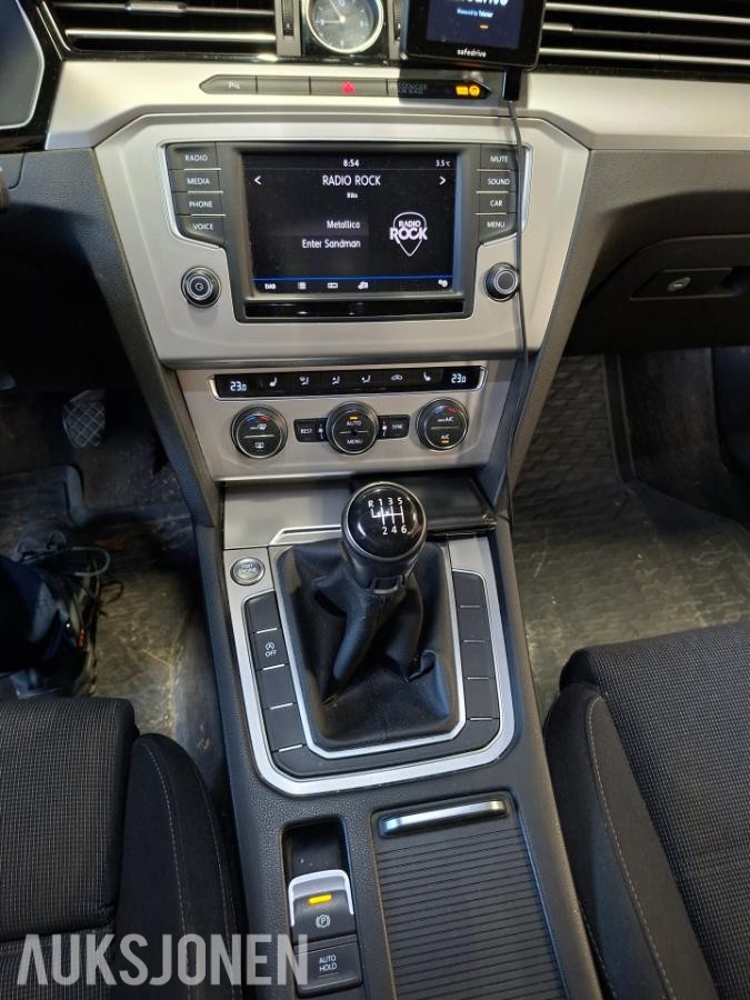 2017 Volkswagen Passat 1.6 Diesel 120hk Cruisekontroll, Hengerfeste, S+V Dekk