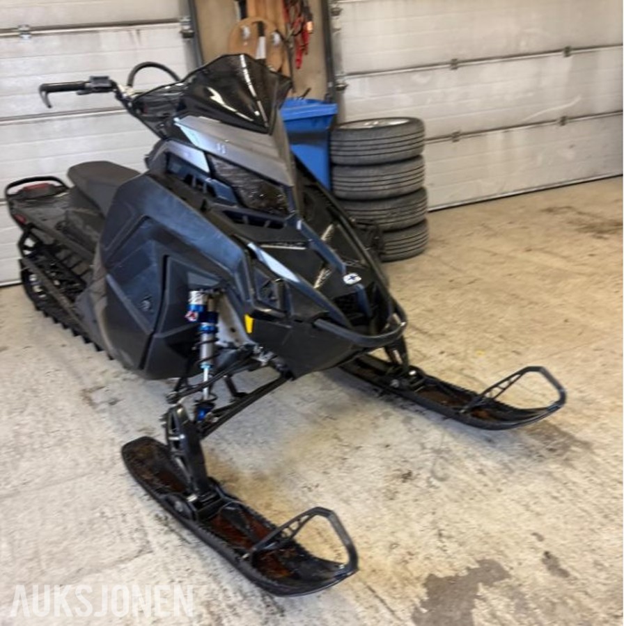 2022 Polaris 850 RMK Khaos Slash Snøscooter
