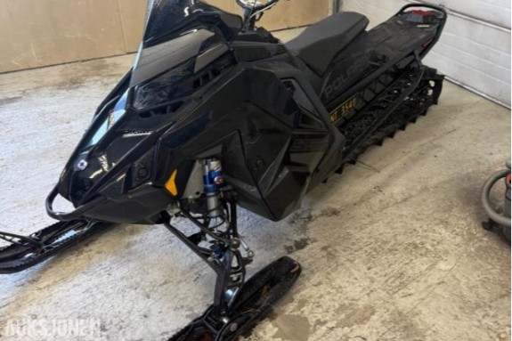 2022 Polaris 850 RMK Khaos Slash Snøscooter