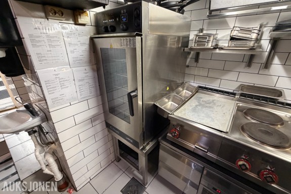 2016 Lainox Compact Sapiens kombidamper - understell i rustfritt stål - digitalt betjeningspanel - innsatsrammer for stekebrett og GN - 112 cm høyde