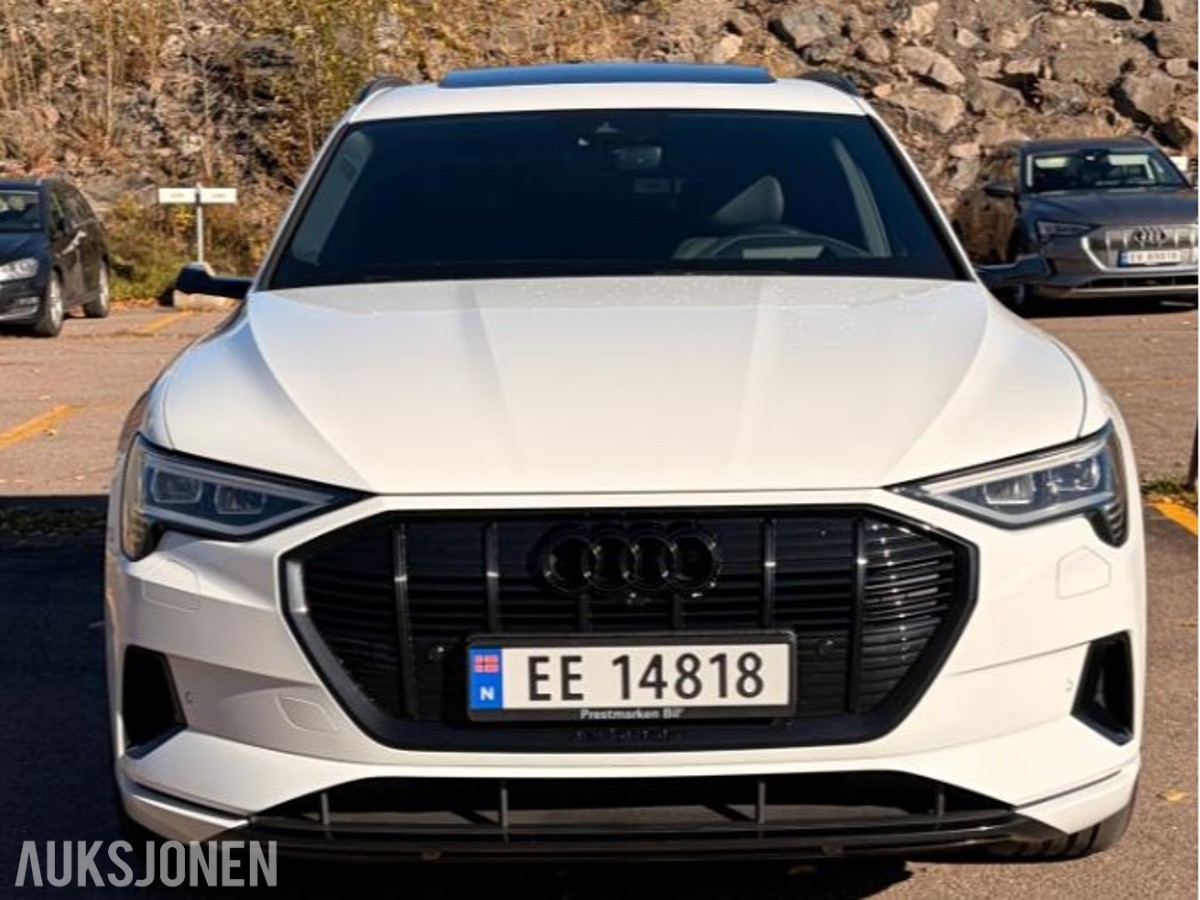 2021 Audi e-tron 55 quattro Panorama soltak, Nightvision, Hengerfeste, B&O