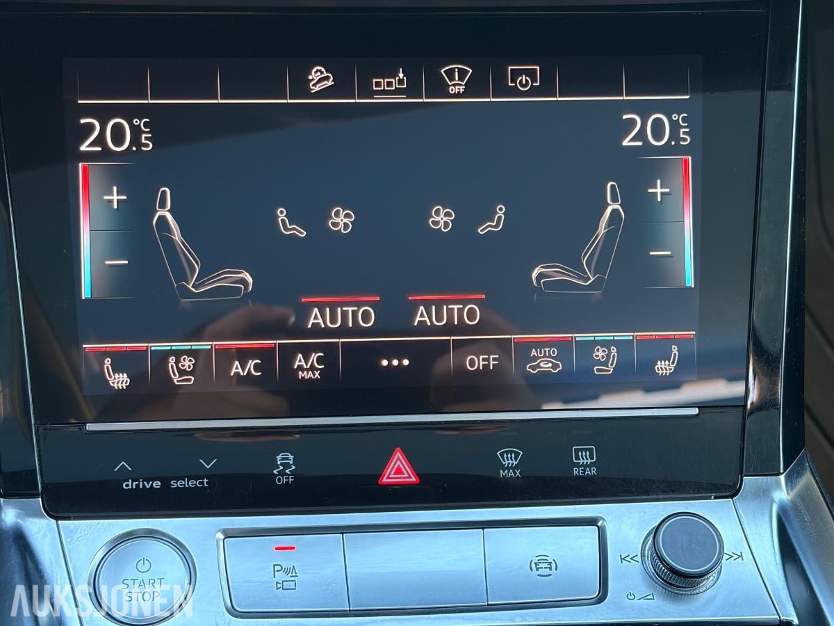2021 Audi e-tron 55 quattro Panorama soltak, Nightvision, Hengerfeste, B&O