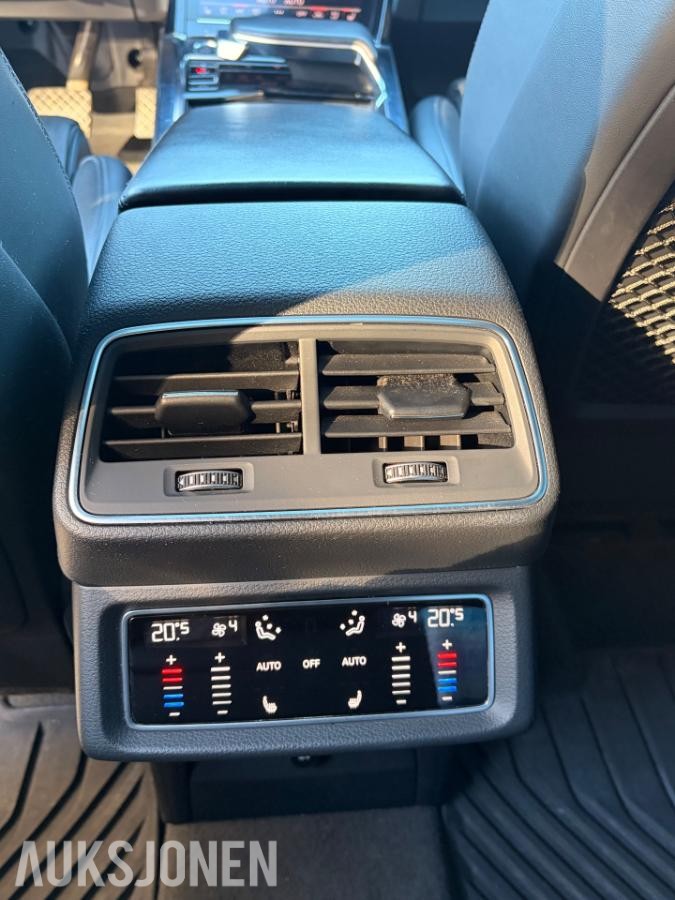 2021 Audi e-tron 55 quattro Panorama soltak, Nightvision, Hengerfeste, B&O