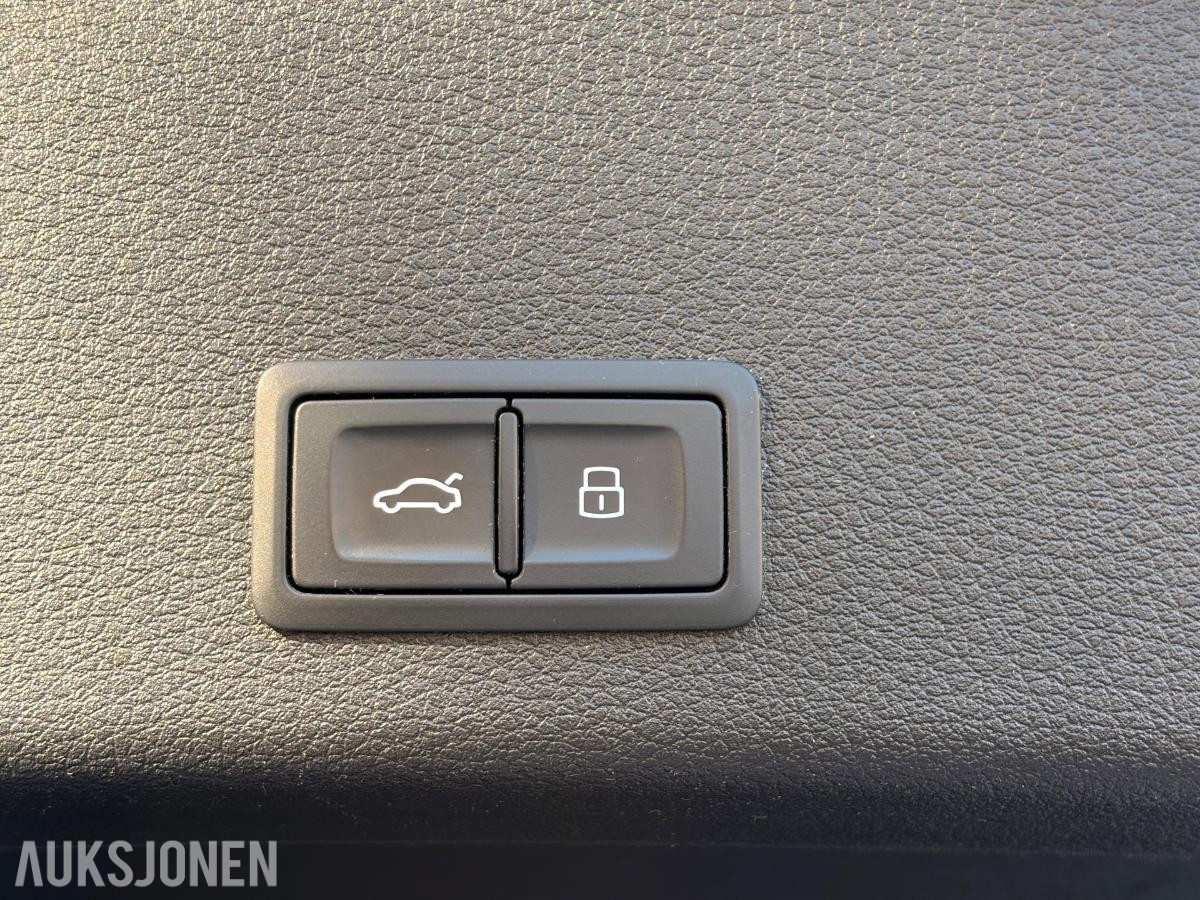 2021 Audi e-tron 55 quattro Panorama soltak, Nightvision, Hengerfeste, B&O