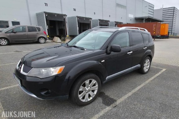 2008 Mitsubishi Outlander 2.0 140hk 4WD 7 seter keyless ryggekamera s+v dekk eu ok 07.2027