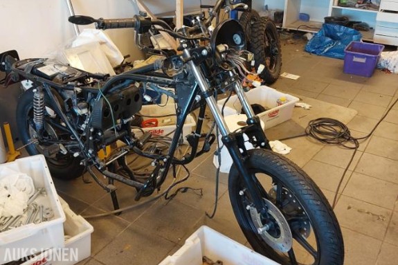 5 STK KAWASAKI DELESYKLER SR650 / KLR 600