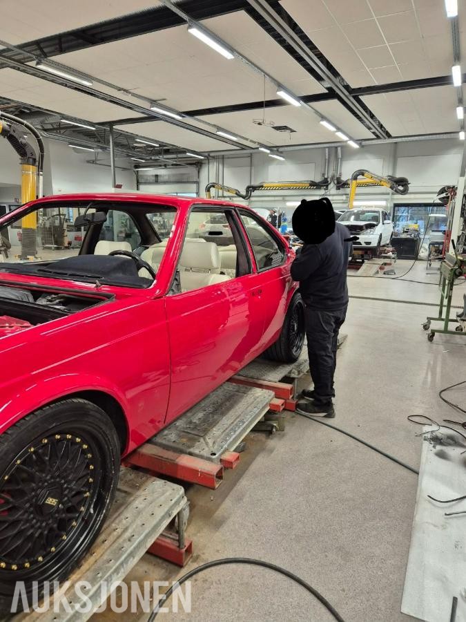BMW 635 CSi E24 1978 – Restaurert klassiker – Reparasjonsobjekt