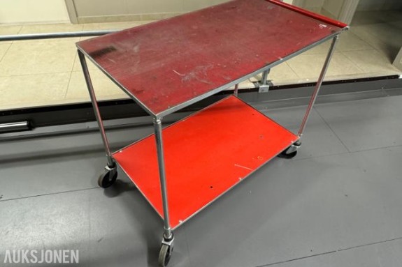 Verkstedtralle / arbeidsbord på hjul – 2 hyller