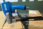 Josef Kihlberg C56 PN stiftepistol med 3 esker stifter