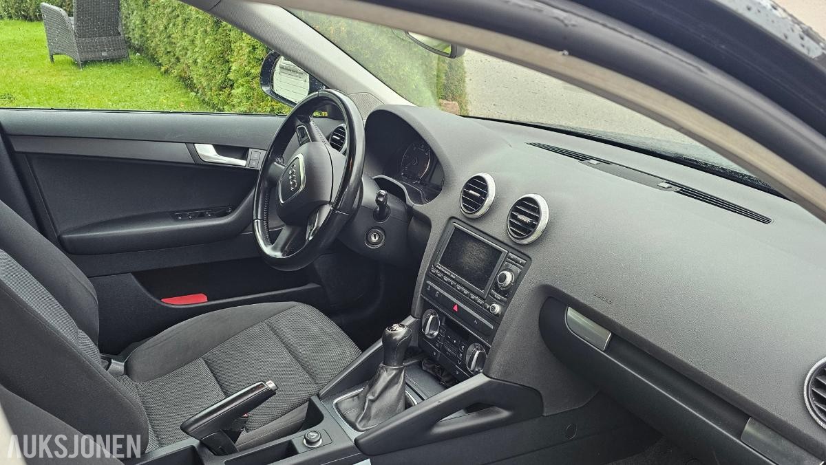 2010 Audi A3 1.6 105hk cruisekontroll s+v dekk