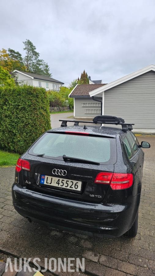 2010 Audi A3 1.6 105hk cruisekontroll s+v dekk