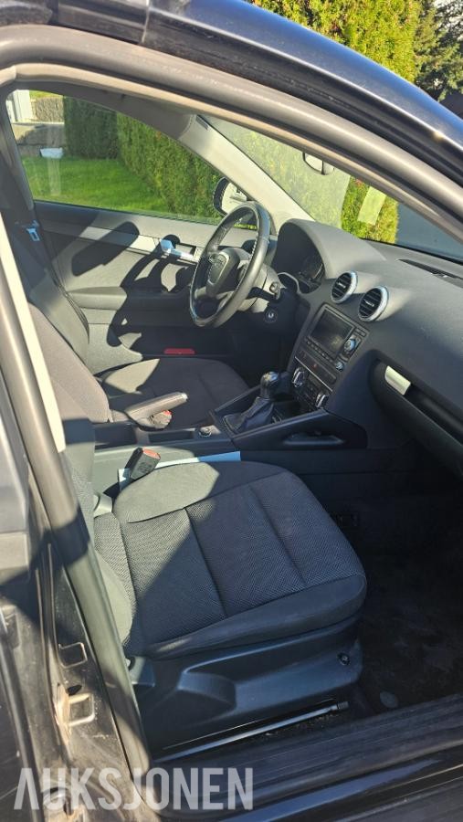2010 Audi A3 1.6 105hk cruisekontroll s+v dekk