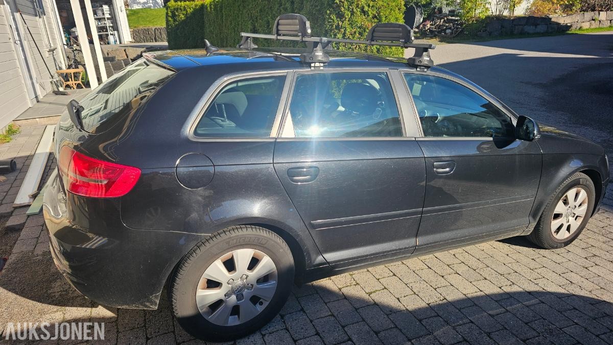 2010 Audi A3 1.6 105hk cruisekontroll s+v dekk