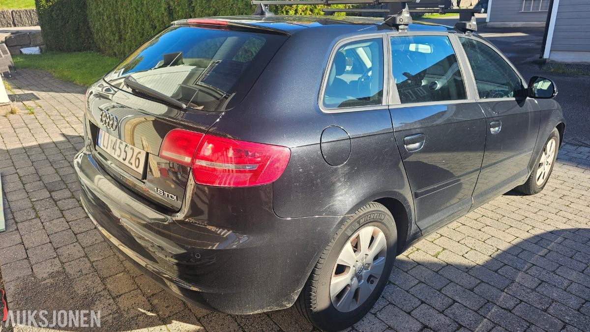 2010 Audi A3 1.6 105hk cruisekontroll s+v dekk