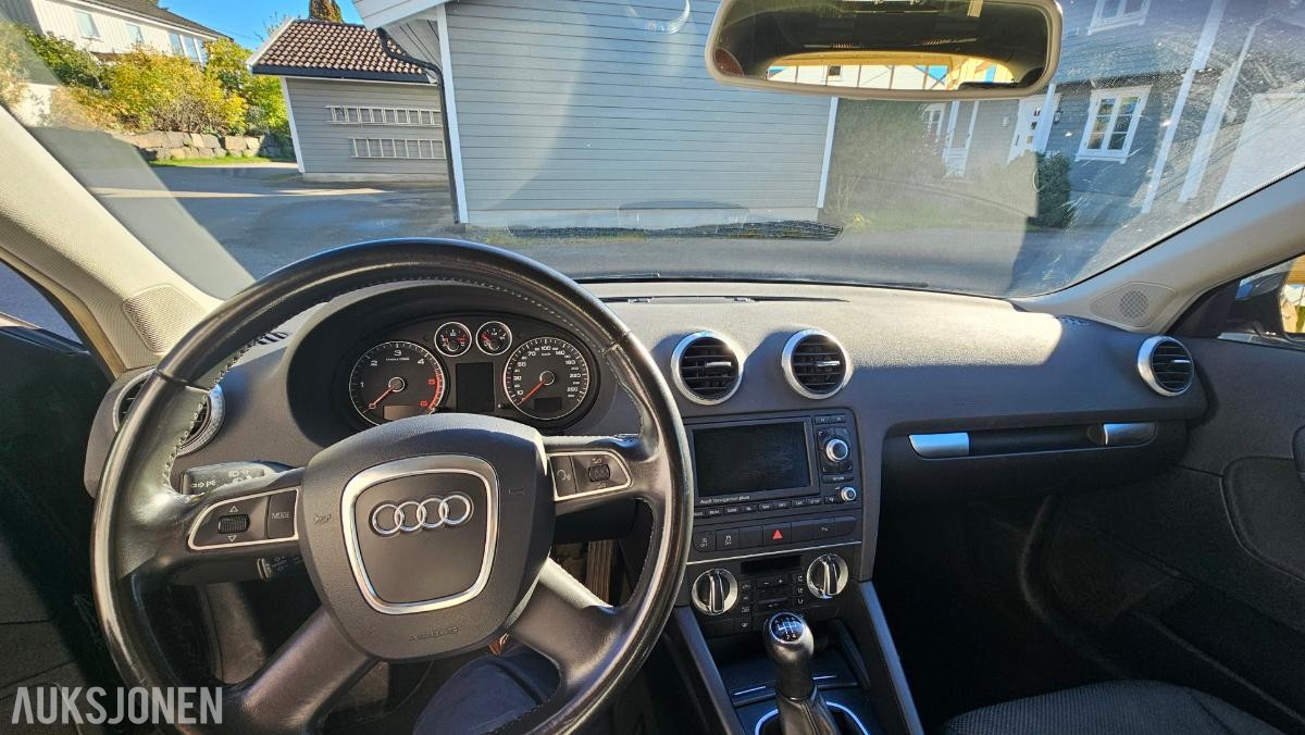 2010 Audi A3 1.6 105hk cruisekontroll s+v dekk