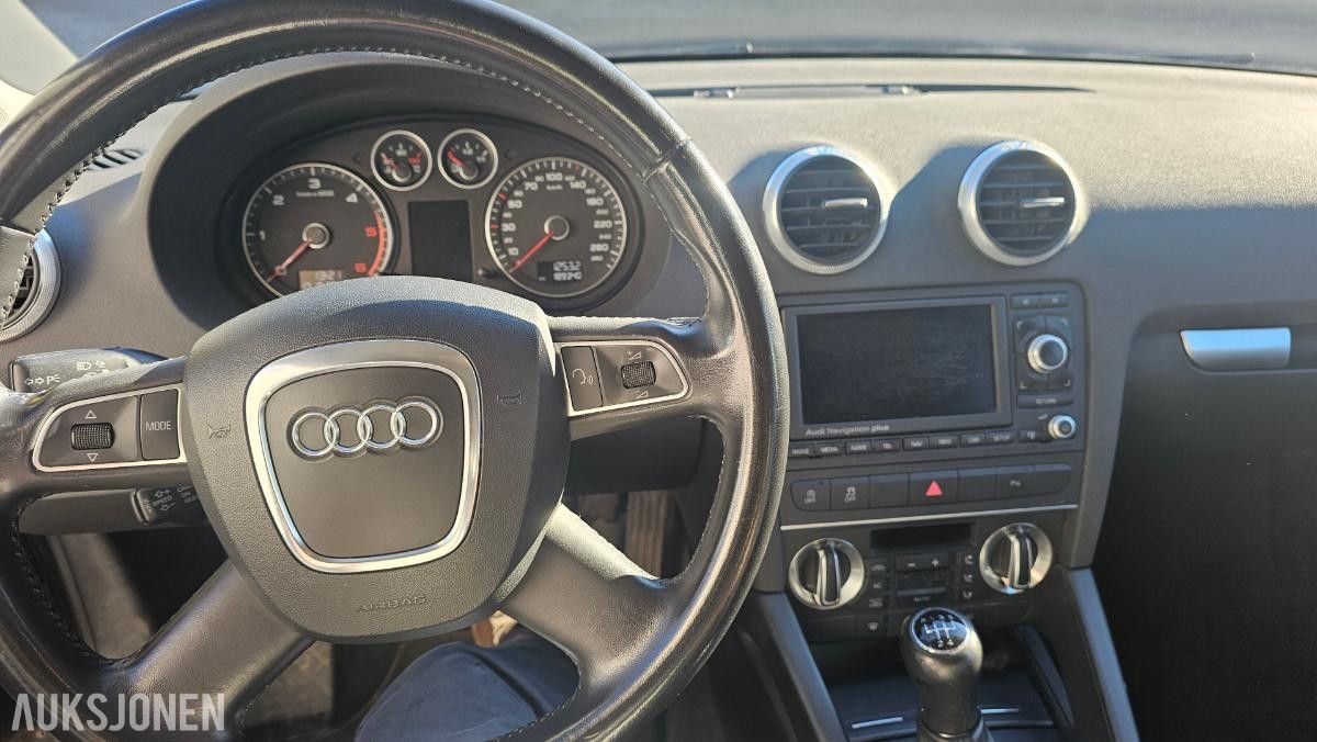 2010 Audi A3 1.6 105hk cruisekontroll s+v dekk
