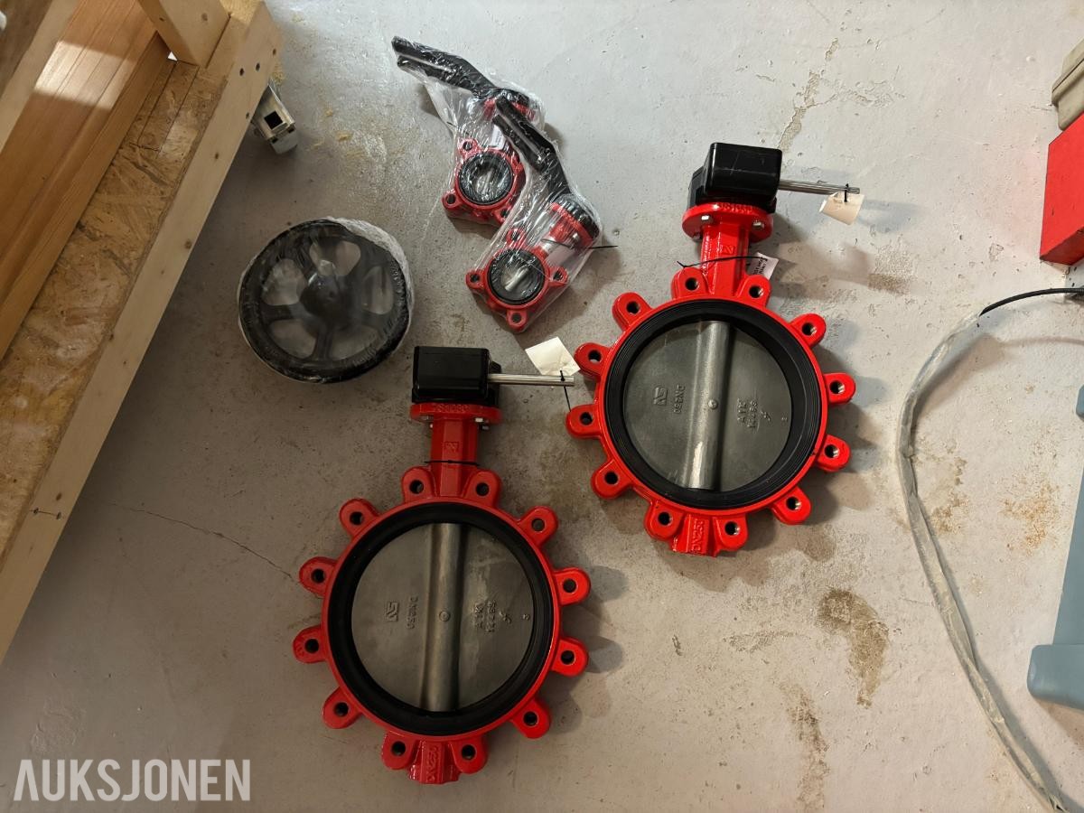 Parti med 15 Pneumatiske Luftstyringer og 4 Butterflyventiler DN50/DN250 - Ubrukt