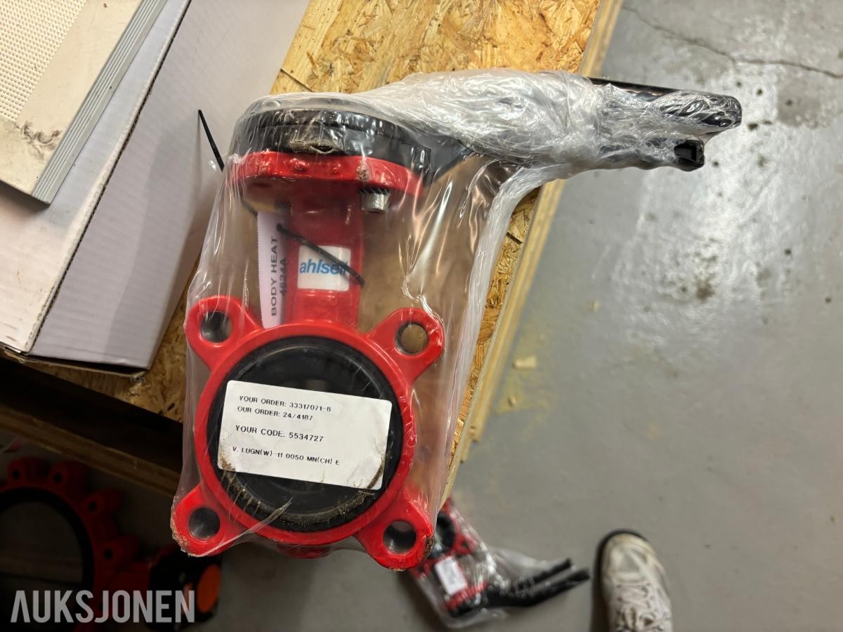 Parti med 15 Pneumatiske Luftstyringer og 4 Butterflyventiler DN50/DN250 - Ubrukt