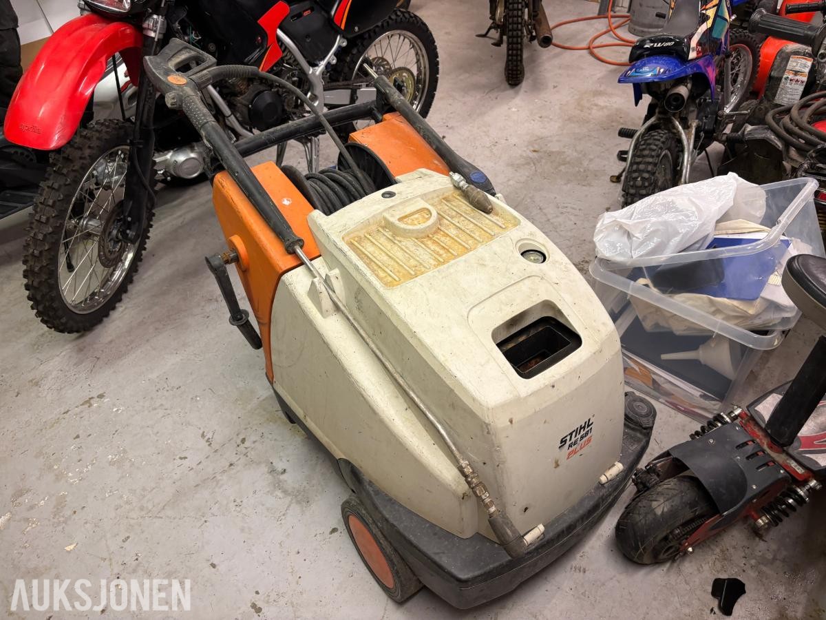 Stihl RE 581 Plus Varmtvannsvasker med slanger - Turbodyse - Flatstråledyse