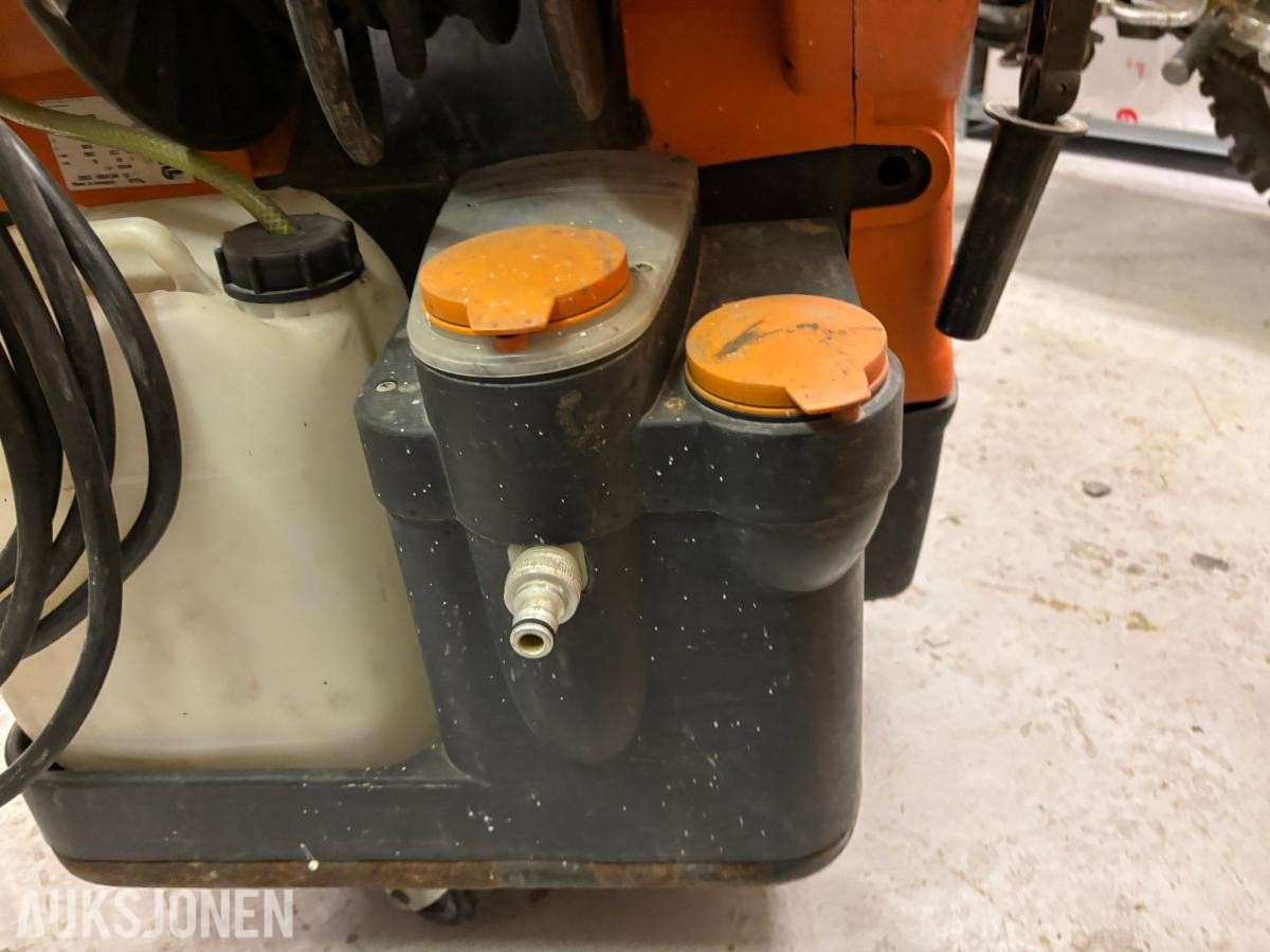 Stihl RE 581 Plus Varmtvannsvasker med slanger - Turbodyse - Flatstråledyse