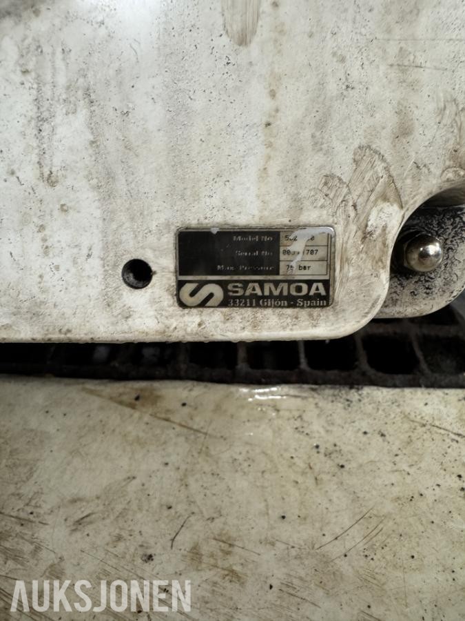SAMOA oljeutstyr – 2 komplette oljeanlegg med slangetromler og pumper