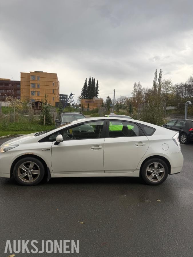 2010 Toyota Prius 1.8 99hk automat cruisekontroll eu ok 09.2028