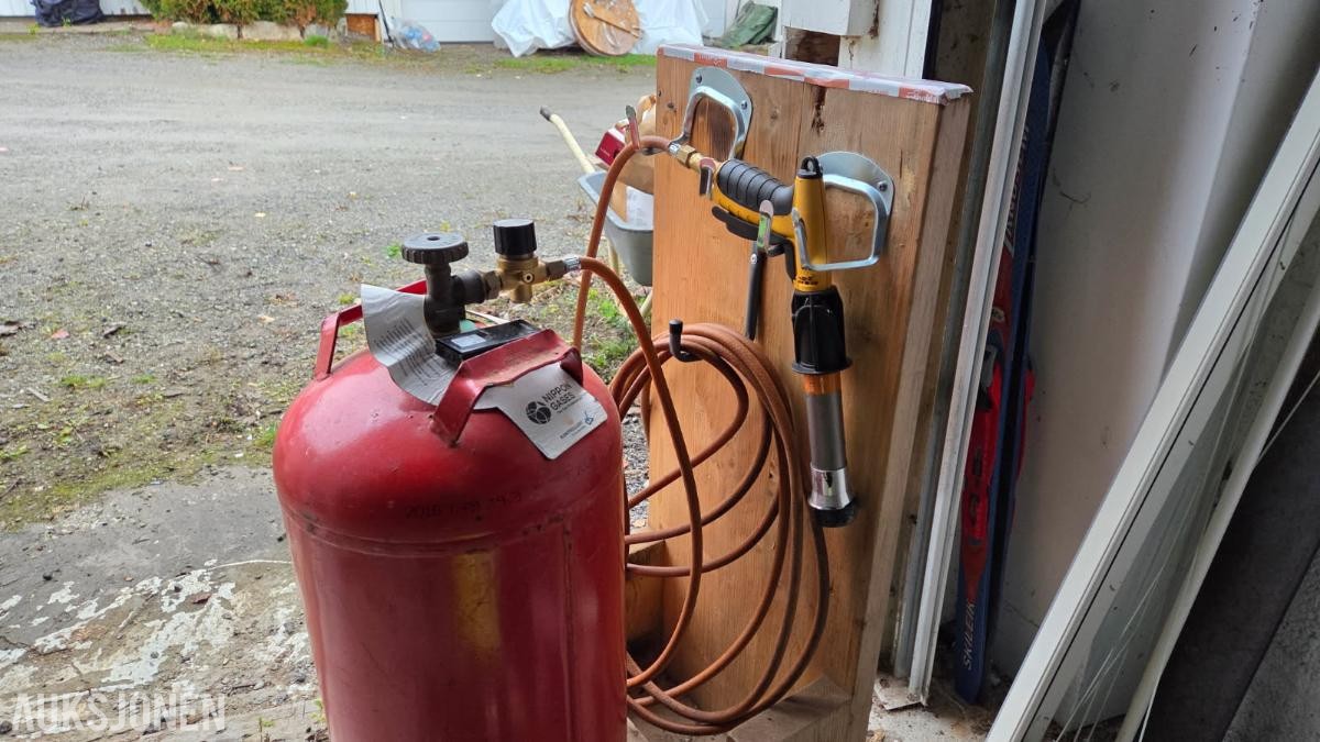 Gassutstyr  og krympeplast