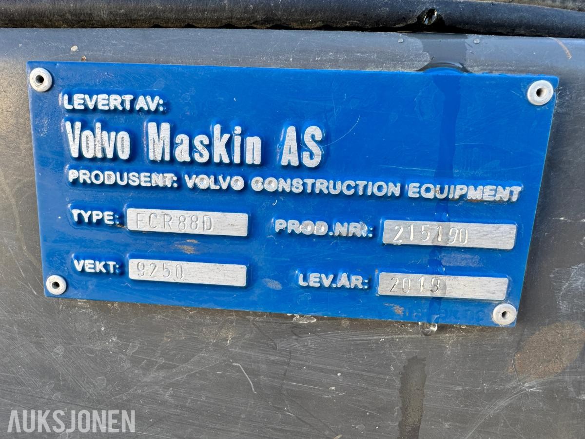 2019 Volvo ECR88D gravemaskin TILTROTATOR 2 SKUFFER SENTRALSMØRING