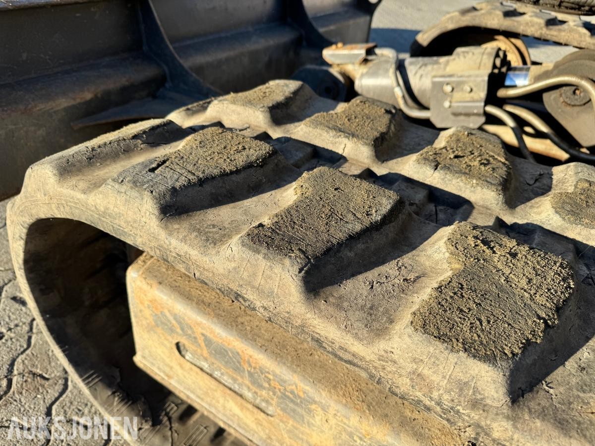 2019 Volvo ECR88D gravemaskin TILTROTATOR 2 SKUFFER SENTRALSMØRING
