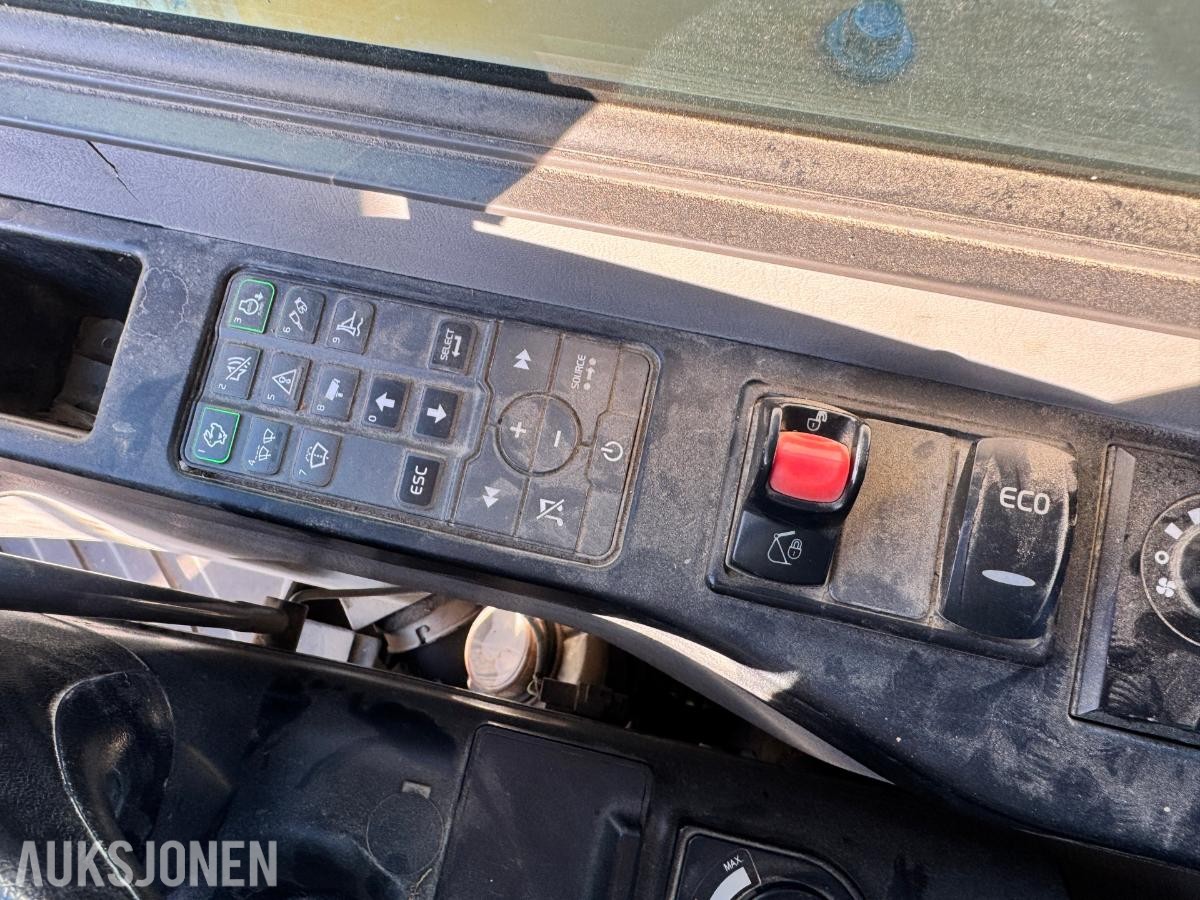 2019 Volvo ECR88D gravemaskin TILTROTATOR 2 SKUFFER SENTRALSMØRING