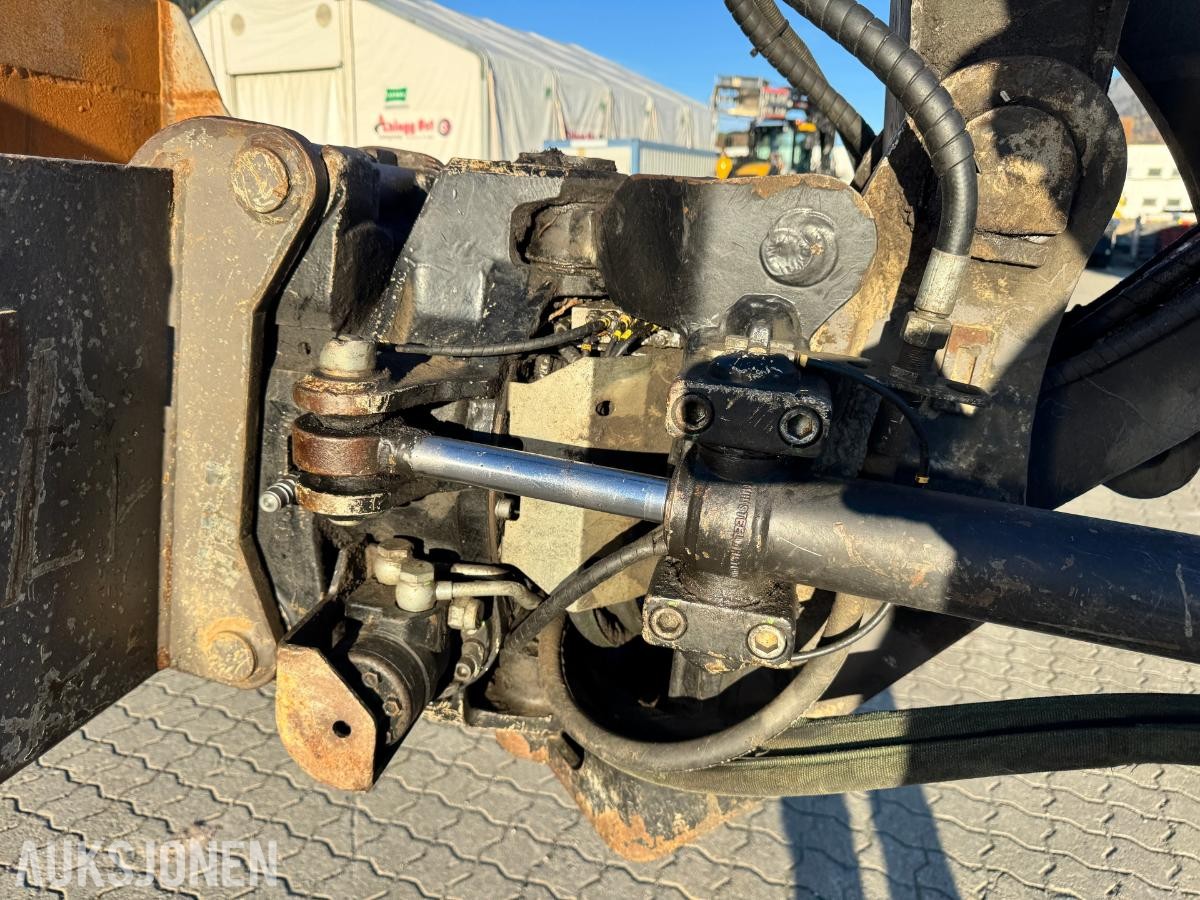 2019 Volvo ECR88D gravemaskin TILTROTATOR 2 SKUFFER SENTRALSMØRING