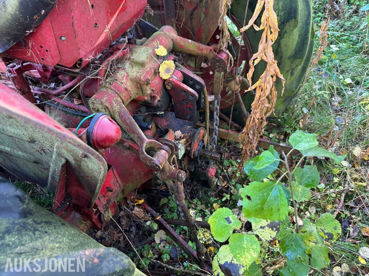 Volvo BM 400 Traktor, rep.objekt