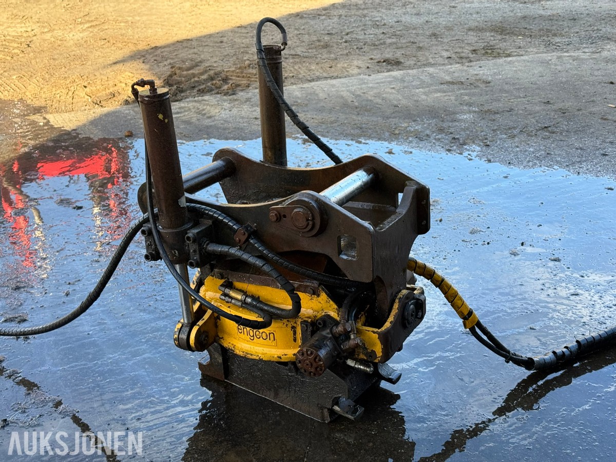 Engcon EC15 tiltrotator – S60