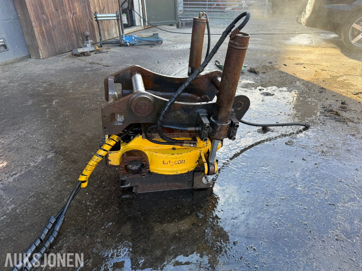 Engcon EC15 tiltrotator – S60