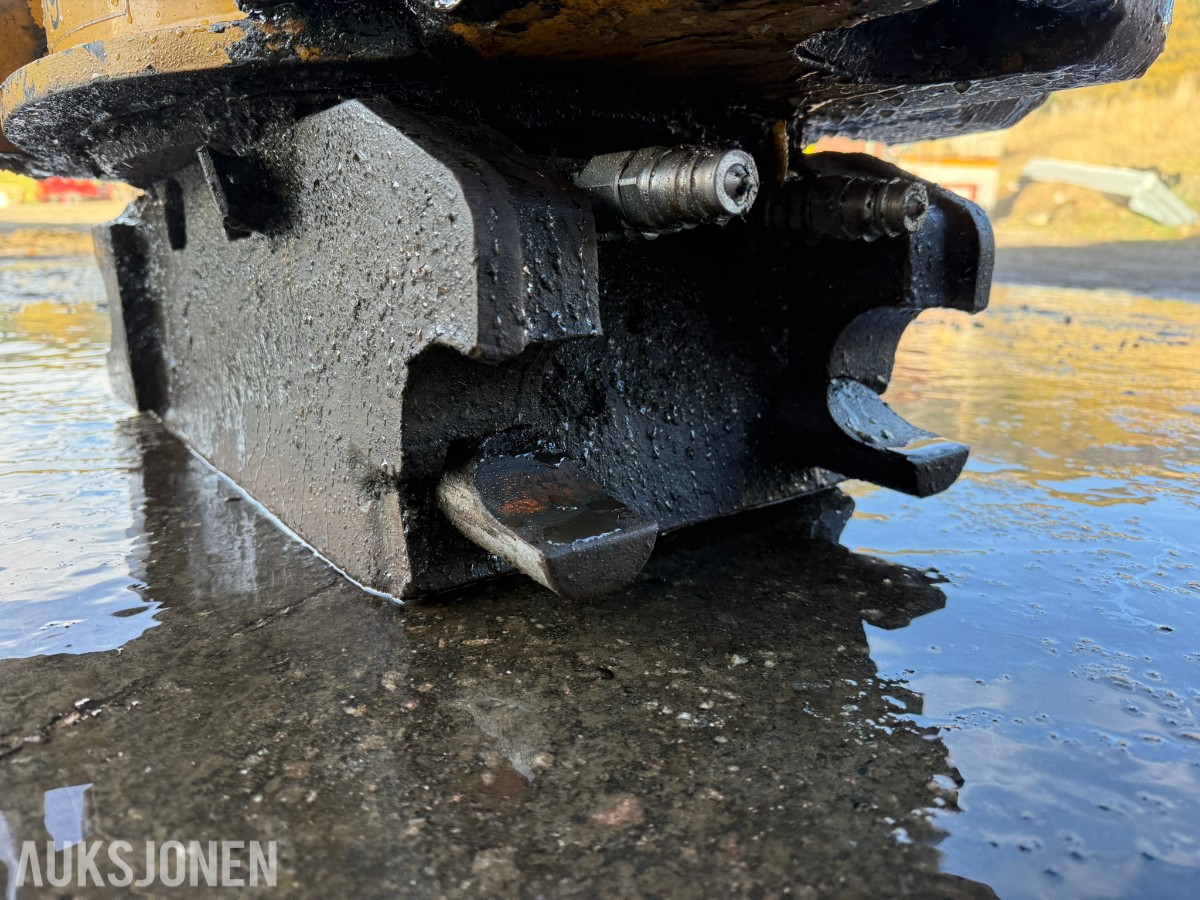 Engcon EC15 tiltrotator – S60