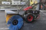AGRO 750 Tohjulstraktor Dieselmotor med 100 cm kostemaskin
