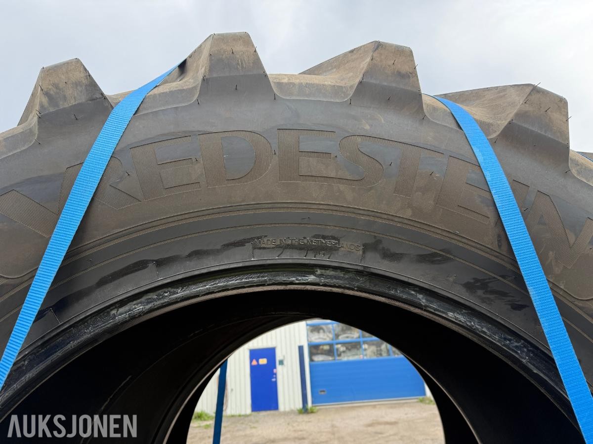 226 Vredestein 750/70-44