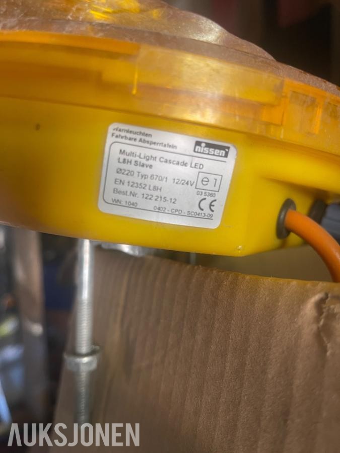 Nissen varsellys 9 stk med kabel *Ingen minstepris*