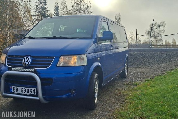 2009 Volkswagen Transporter 1.9 Diesel 102hk Lang utgave Reparasjonsobjekt