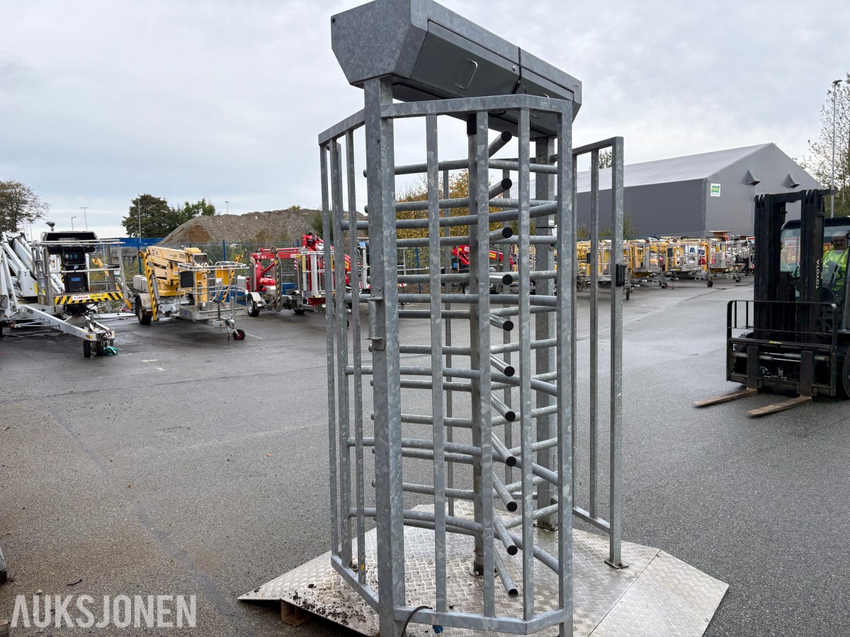 Fullhøyde adgangsrundell i galvanisert stål