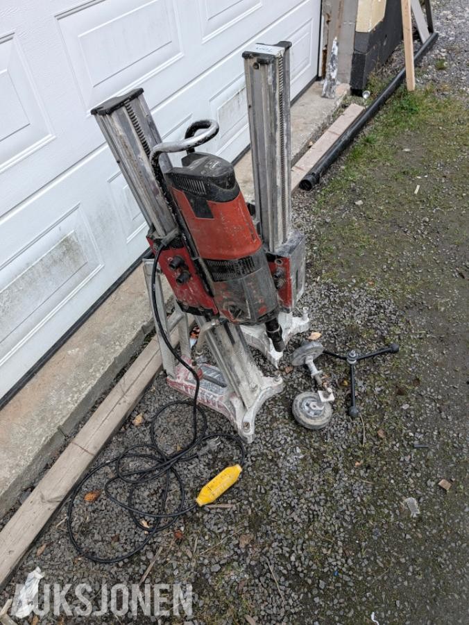 Hilti Kjernebor DD200 + 2x DD-HD 30 *Ingen minstepris*