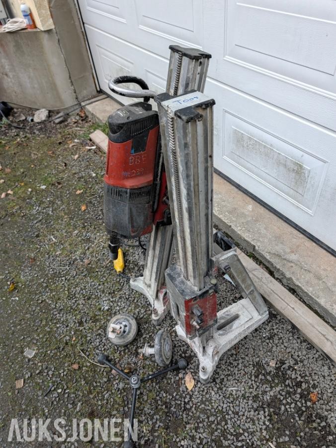 Hilti Kjernebor DD200 + 2x DD-HD 30 *Ingen minstepris*