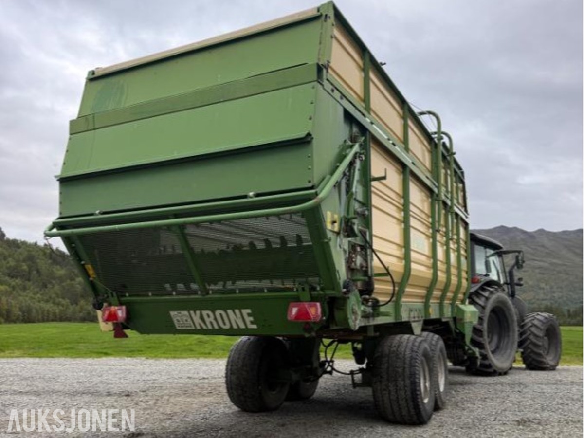2000 Krone Titan 6/42 Pickupvogn, 35 kniver, 2 utmatervalser