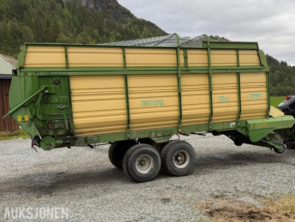 2000 Krone Titan 6/42 Pickupvogn, 35 kniver, 2 utmatervalser