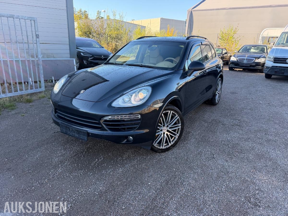 2011 PORSCHE CAYENNE, 3.0D 240HK,18-VEIS,SOLTAK,PCM,BOSE,EU-OK 3-28, 293000KM