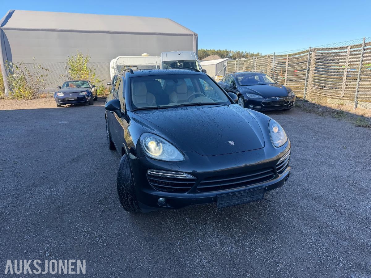 2011 PORSCHE CAYENNE, 3.0D 240HK,18-VEIS,SOLTAK,PCM,BOSE,EU-OK 3-28, 293000KM